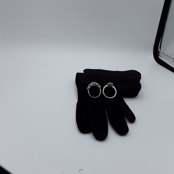 Silver rings with cubic zirconia - Picture 2 of 7